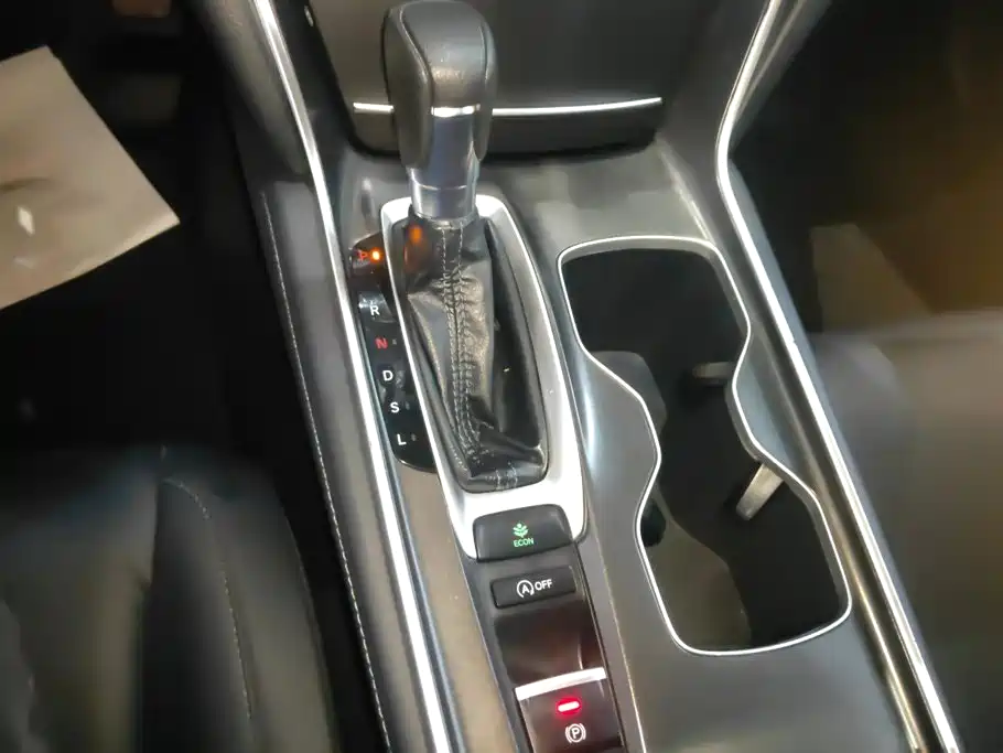 Honda Accord 2021 — фото 16