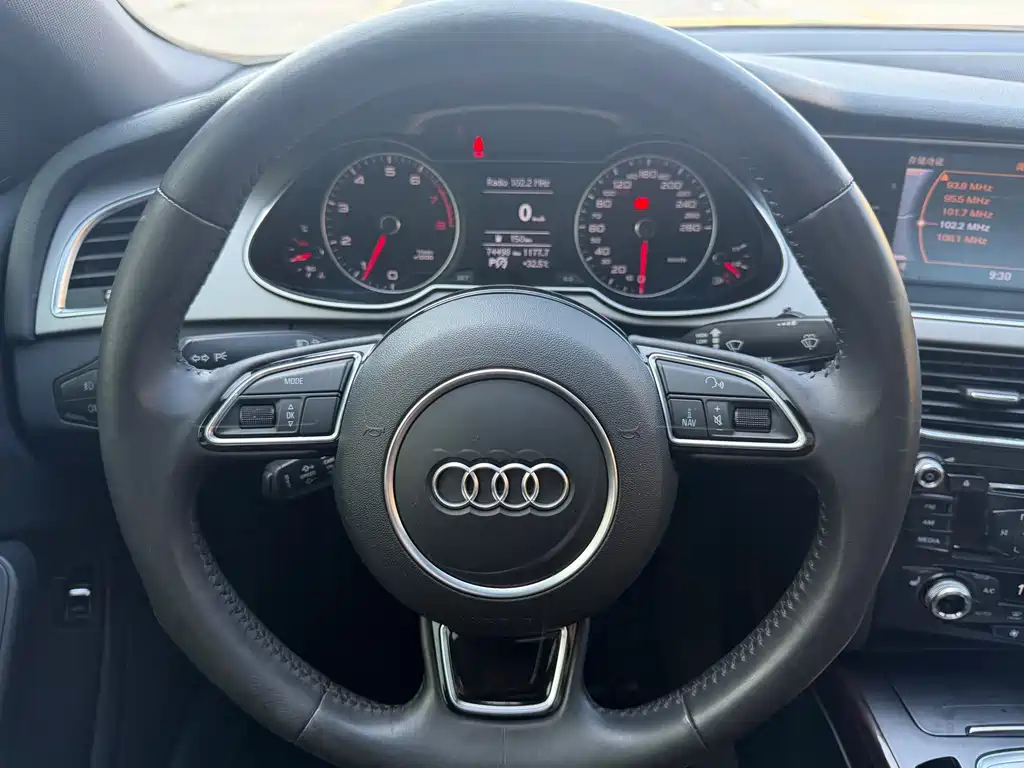 Audi A4L 2015 — фото 14