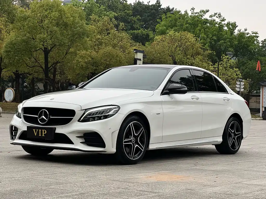 Mercedes-Benz C-Class 2021