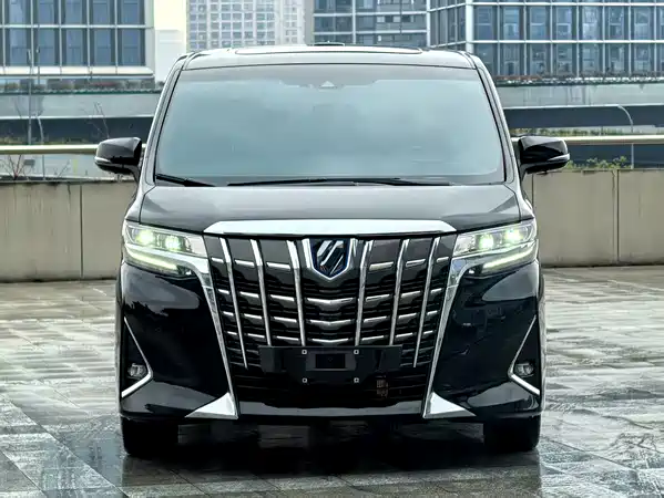 Toyota Alphard 2022