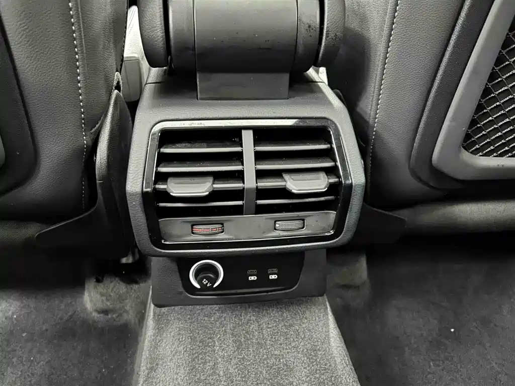 Audi Q3 2023 — фото 15