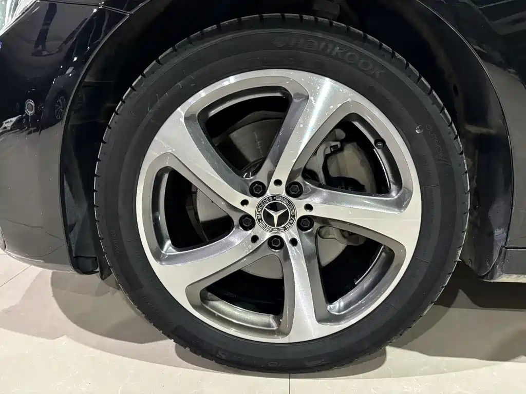 Mercedes-Benz E-Class 2019 — фото 15
