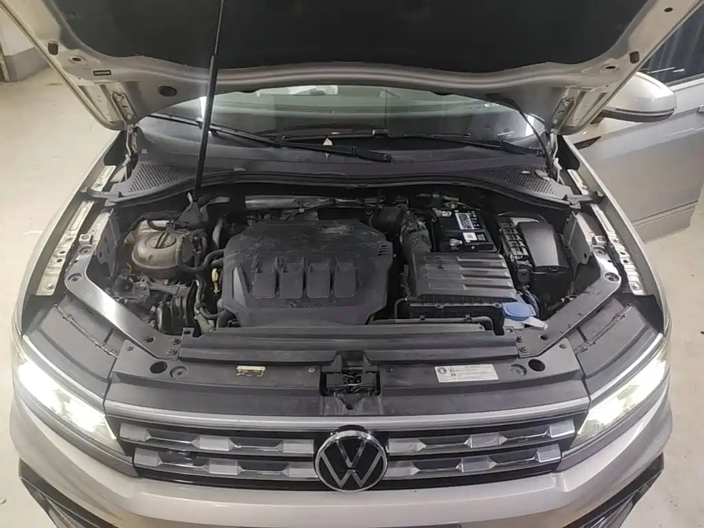 Volkswagen Tiguan L 2021 — фото 20
