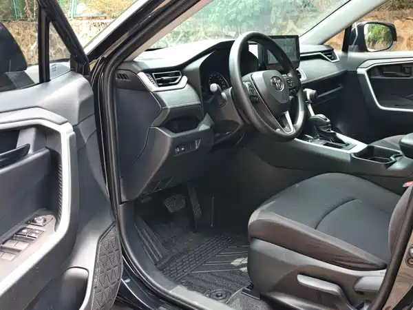 Toyota RAV4 2024