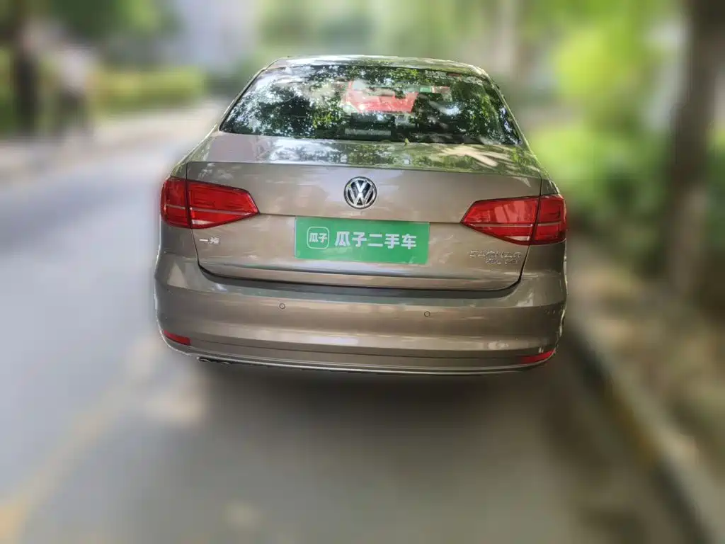 Volkswagen Sagitar 2017