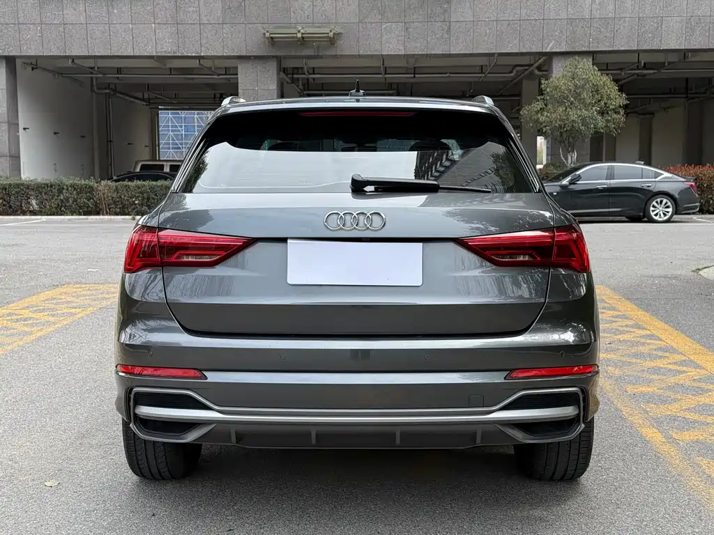Audi Q3 2019 — фото 5