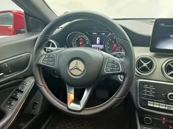 Mercedes-Benz CLA 2018