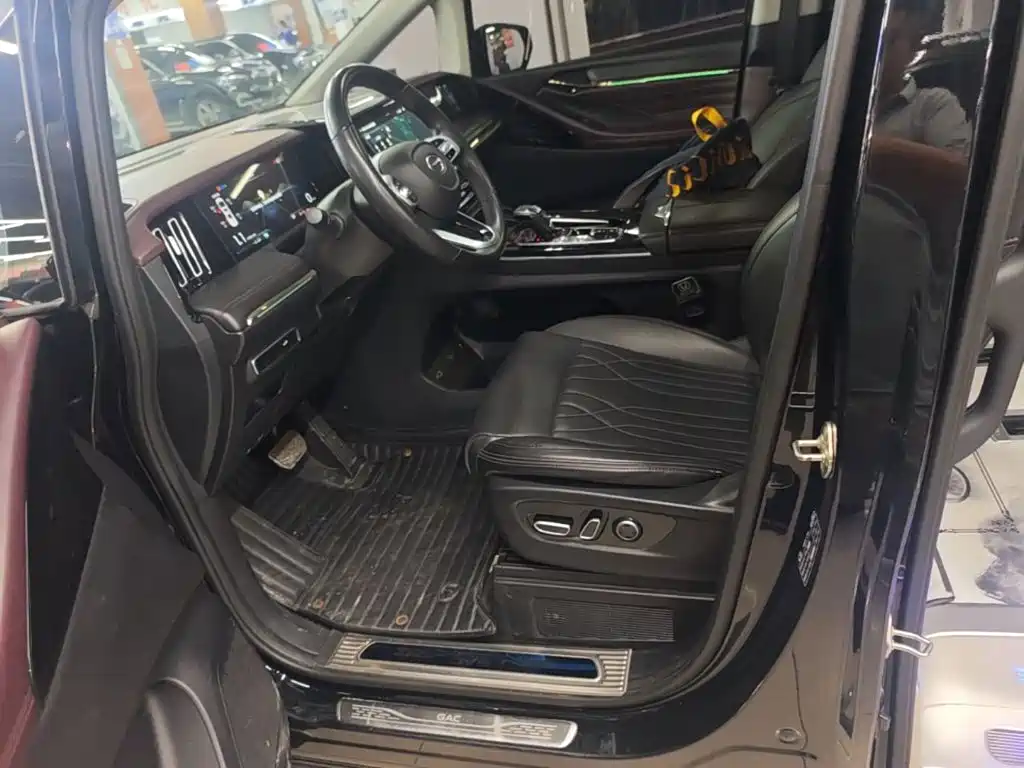 GAC Motor Trumpchi M8 2023 — фото 15