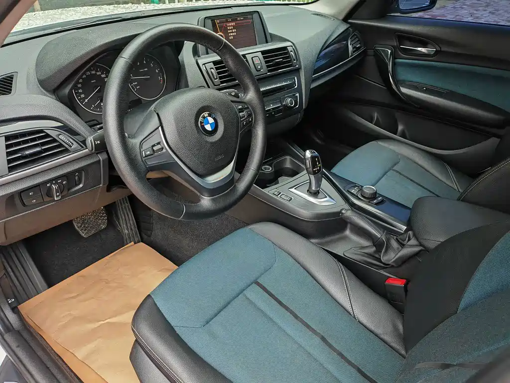 BMW 1 Series 2012 — фото 9
