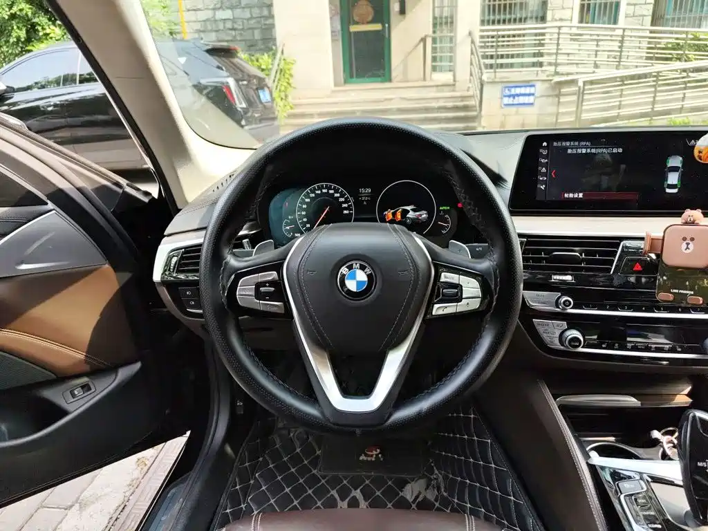 BMW 5 Series 2019