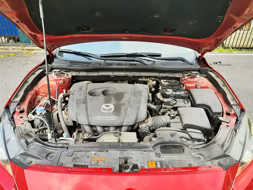 Mazda 3 Axela 2015 — фото 20