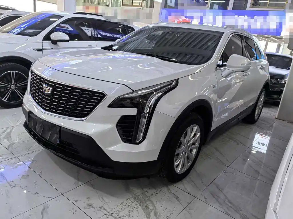 Cadillac XT4 2020 — фото 1