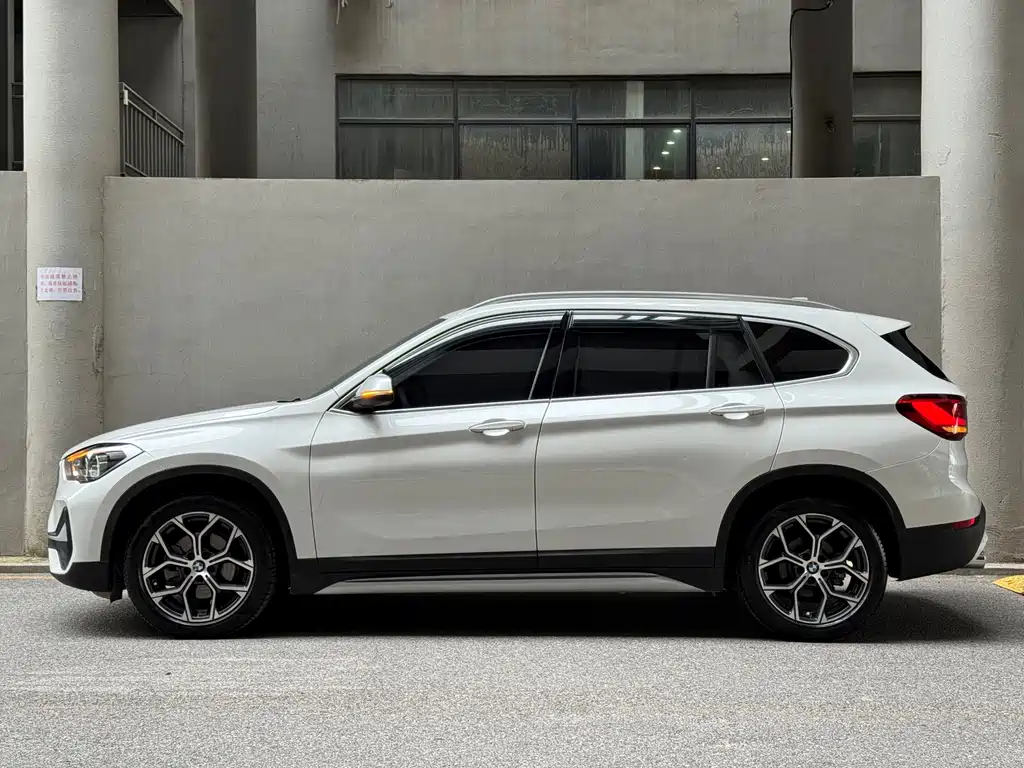 BMW X1 2023 — фото 3