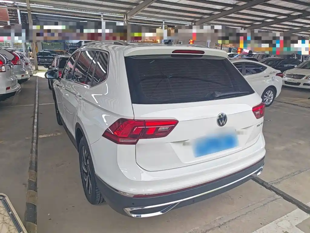 Volkswagen Tiguan L 2022