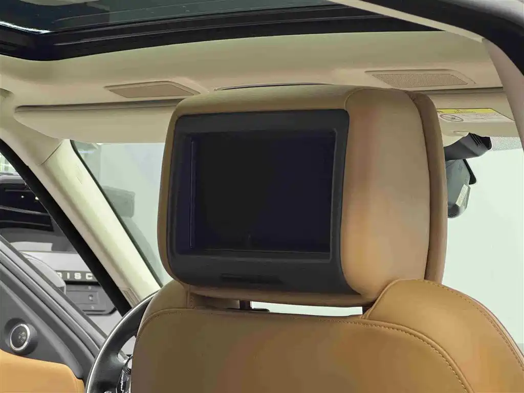 Land Rover Sport 2022 — фото 9