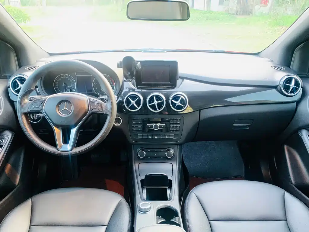 Mercedes-Benz B-Class 2013 — фото 12