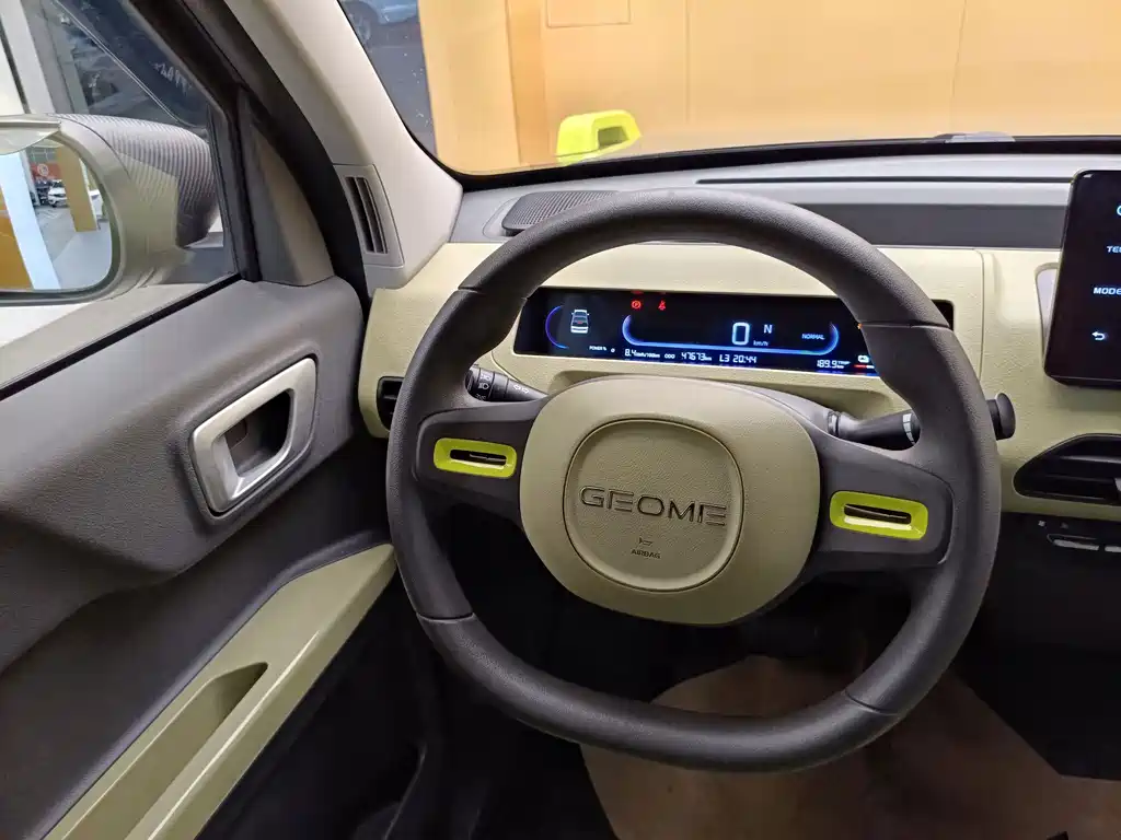 Geely Galaxy Panda 2024 — фото 16