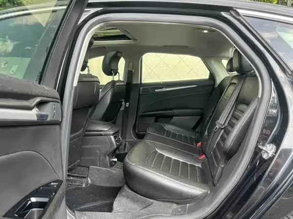 Ford Mondeo 2015