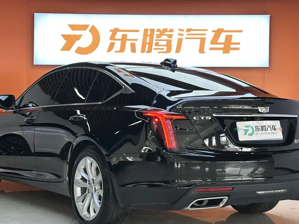 Cadillac CT5 2025 — фото 8