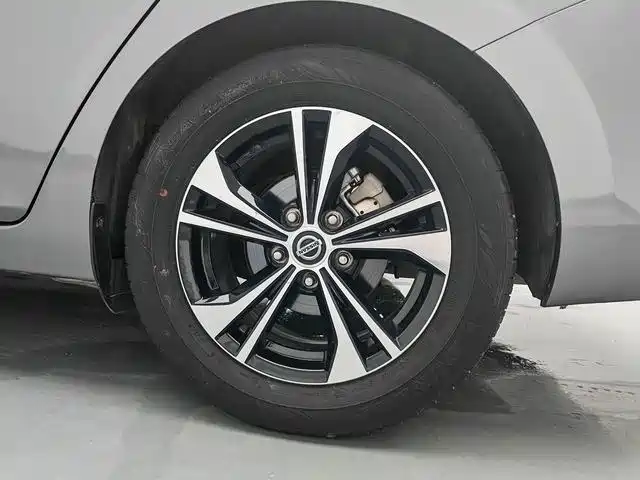 Nissan Sylphy 2021 — фото 19