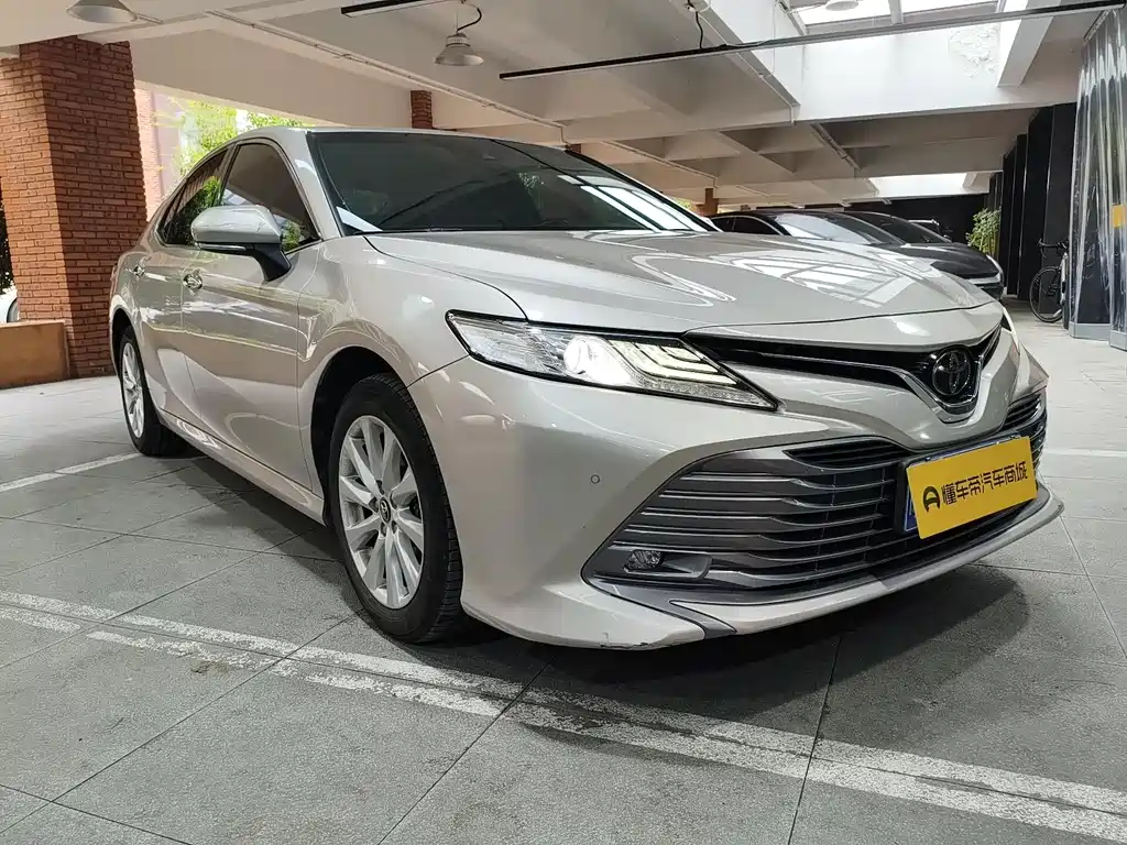 Toyota Camry 2021