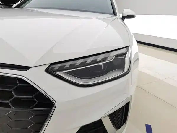Audi A4L 2020
