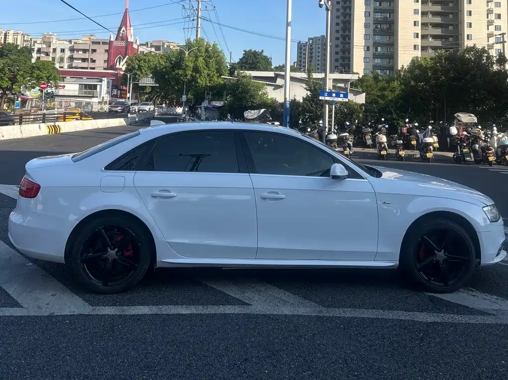 Audi A4L 2013