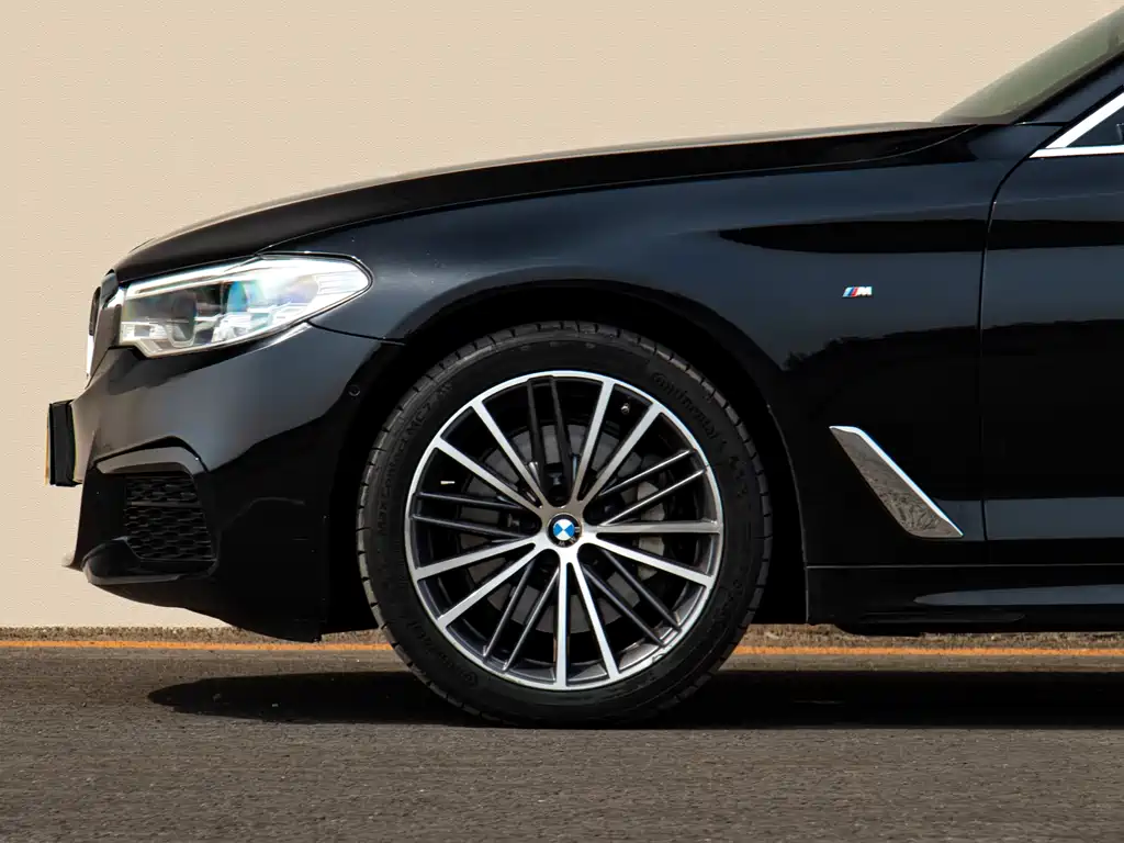 BMW 5 Series 2020