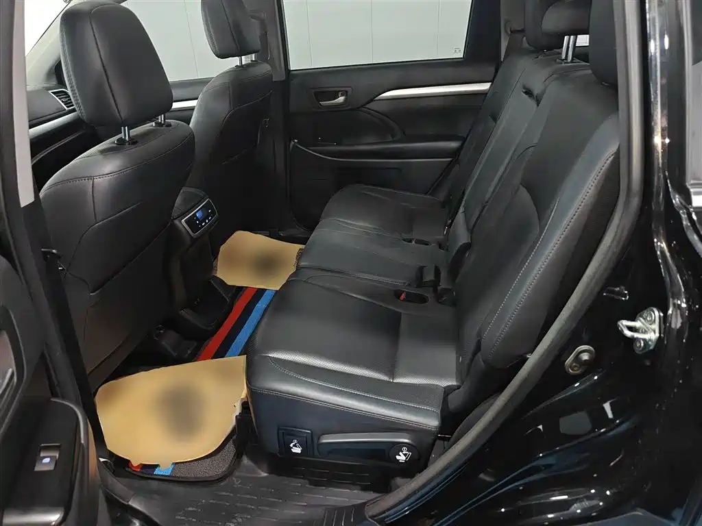 Toyota Highlander 2019 — фото 17