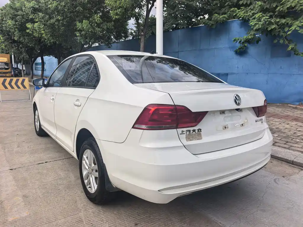 Volkswagen Santana 2016