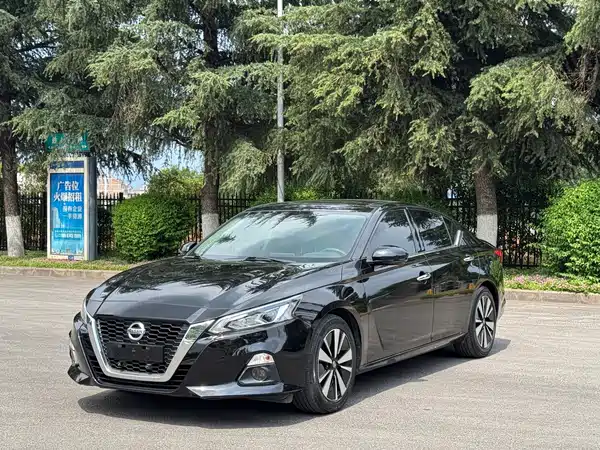 Nissan Teana 2022