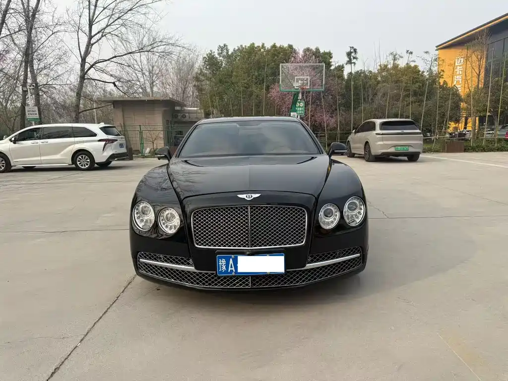 Bentley Flying Spur 2011 — фото 2