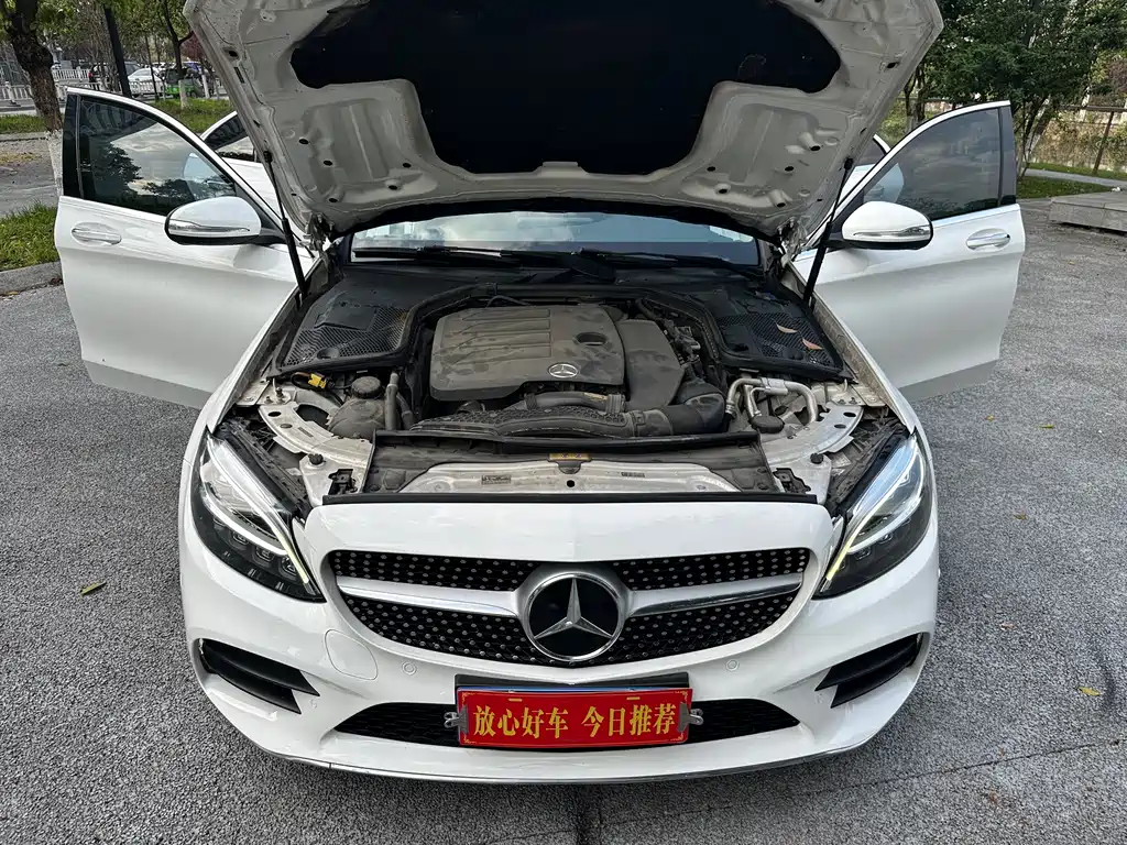Mercedes-Benz C-Class 2020 — фото 19
