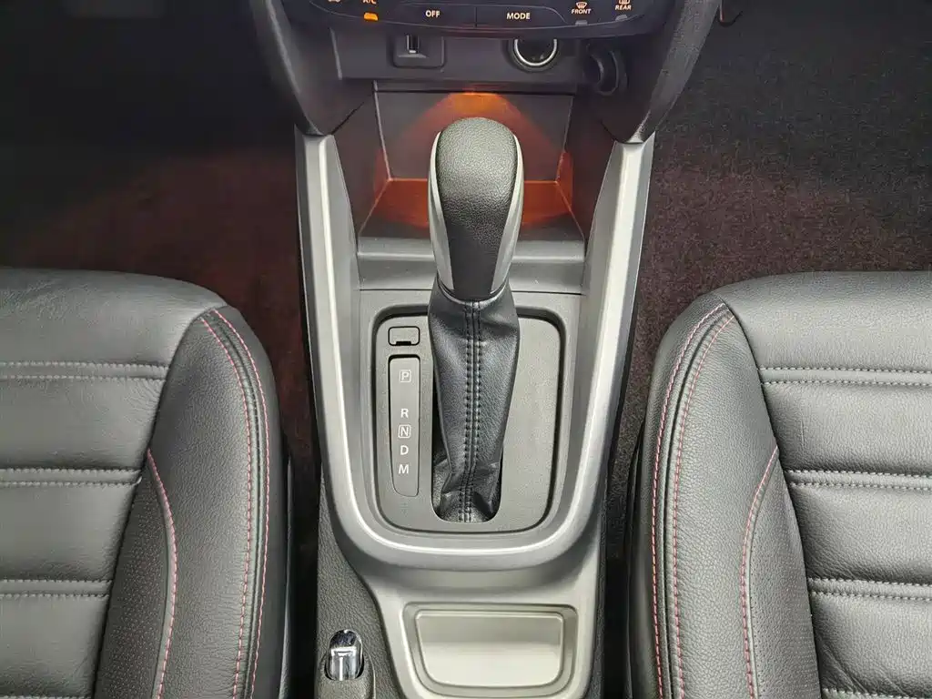 Suzuki Vitara 2018 — фото 13