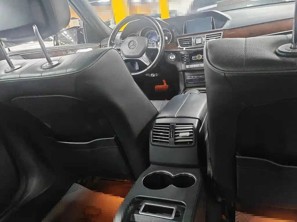 Mercedes-Benz E-Class 2015 — фото 8