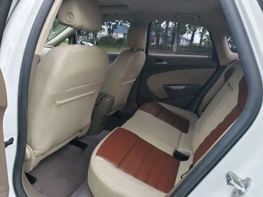 Buick Excelle GT 2015 — фото 7