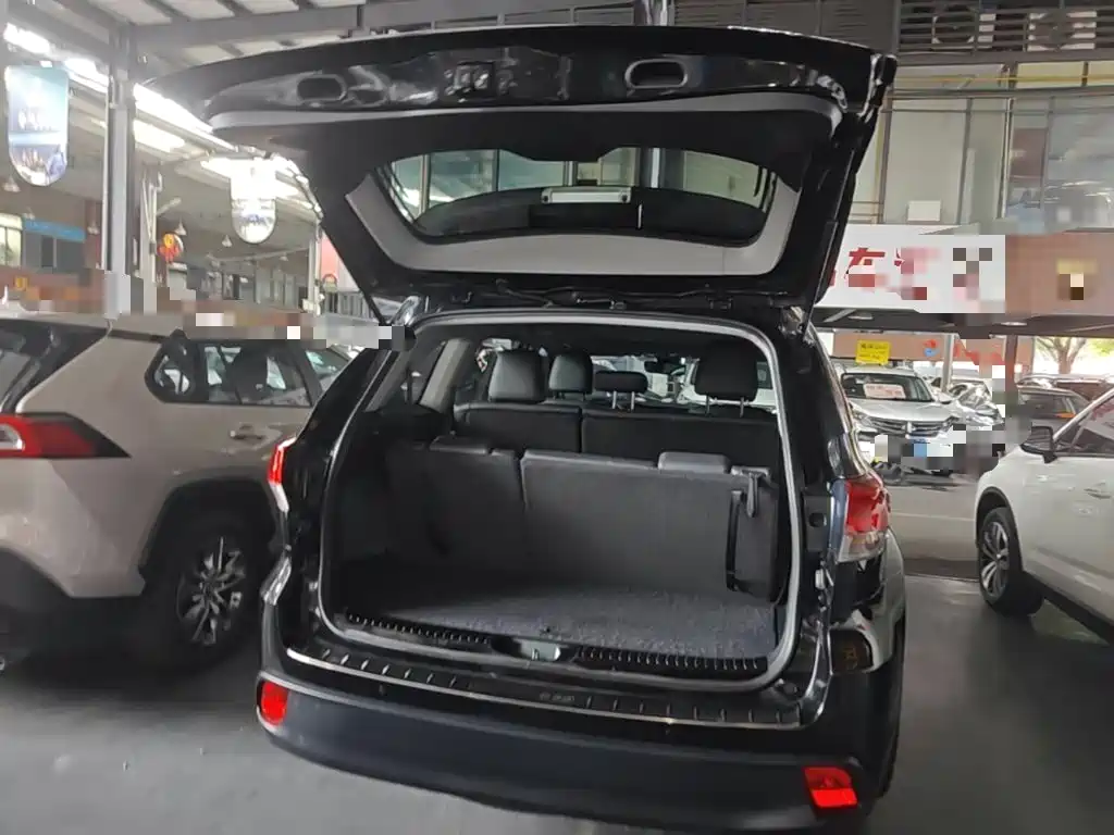 Toyota Highlander 2019 — фото 19