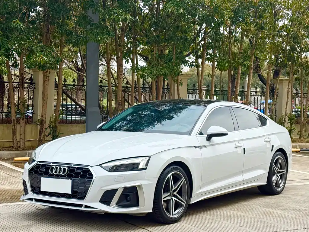 Audi A5 2023 — фото 2