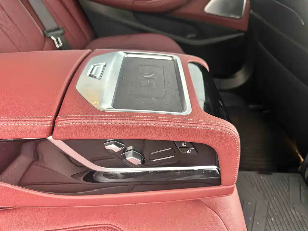 BMW 5 Series New Energy 2023 — фото 18