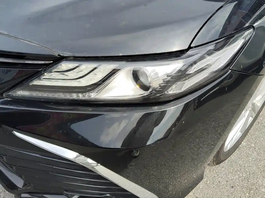 Toyota Camry 2022 — фото 5