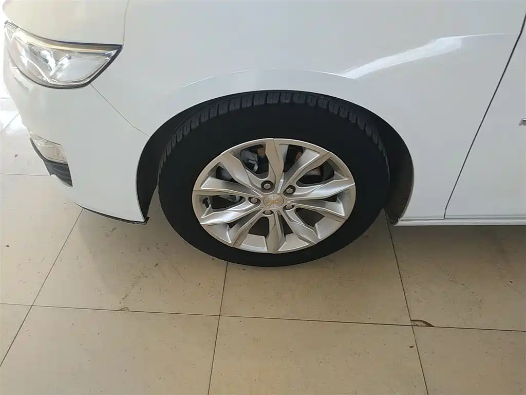 Chevrolet Malibu XL 2022 — фото 23