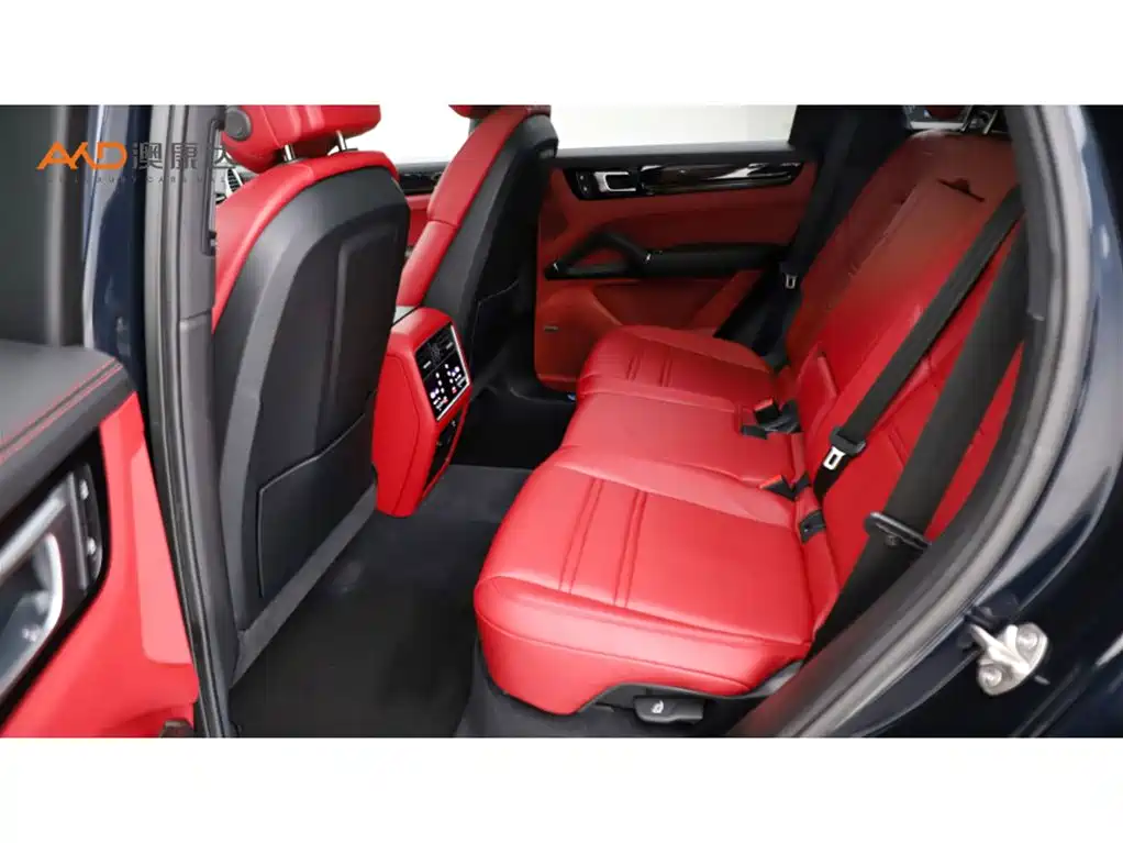 Porsche Cayenne 2022