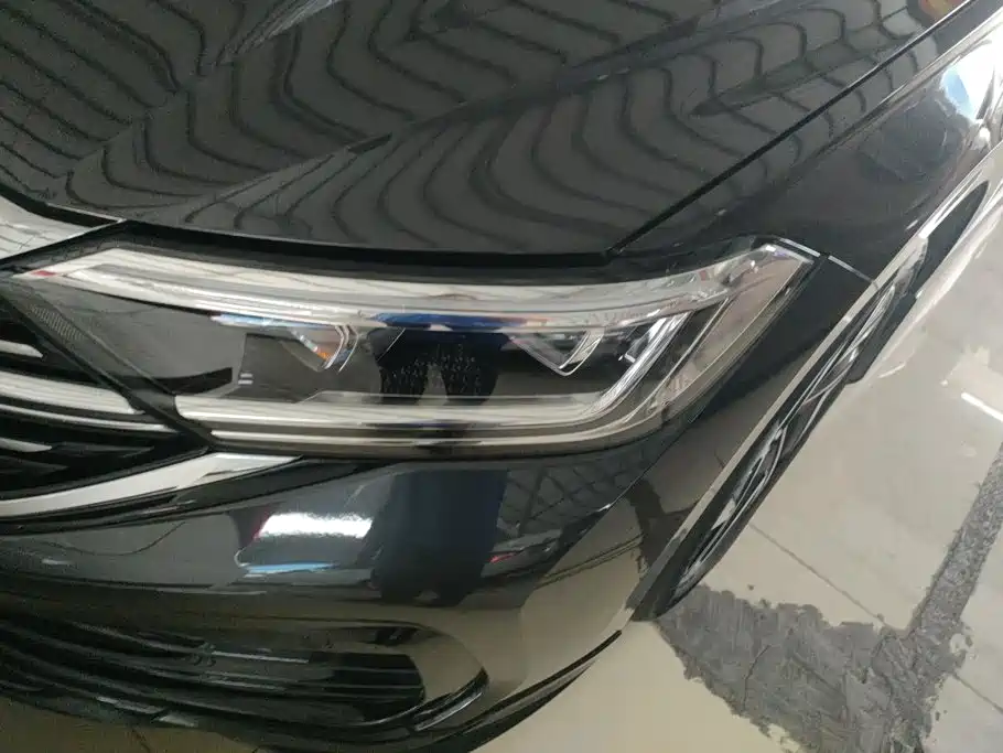 Volkswagen Sagitar 2024