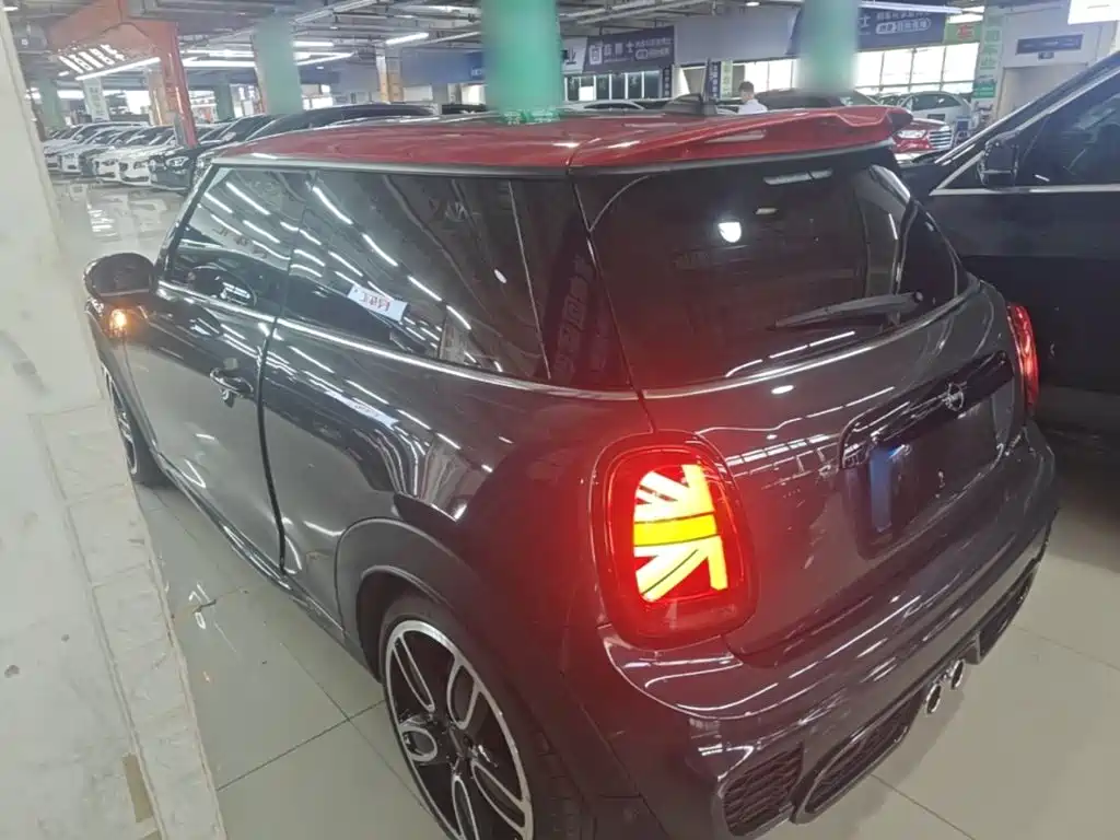 MINI MINI 2021