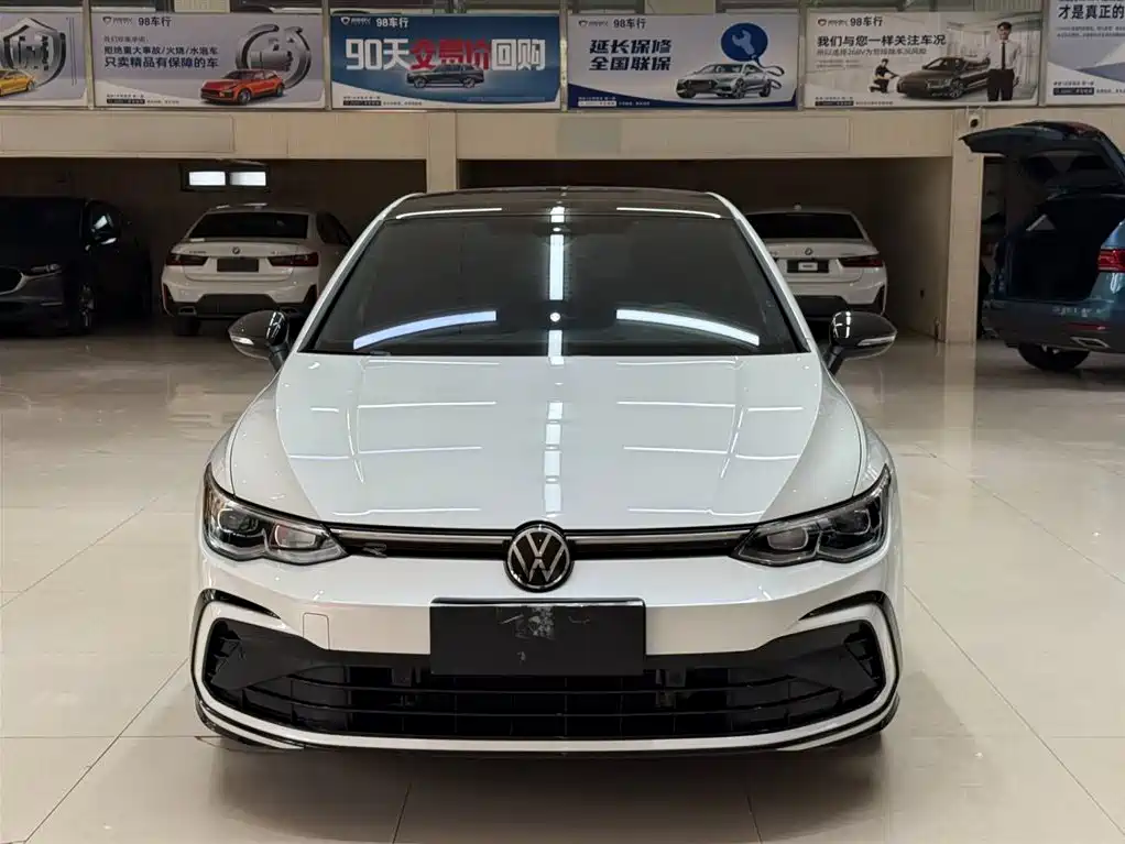 Volkswagen Golf 2022