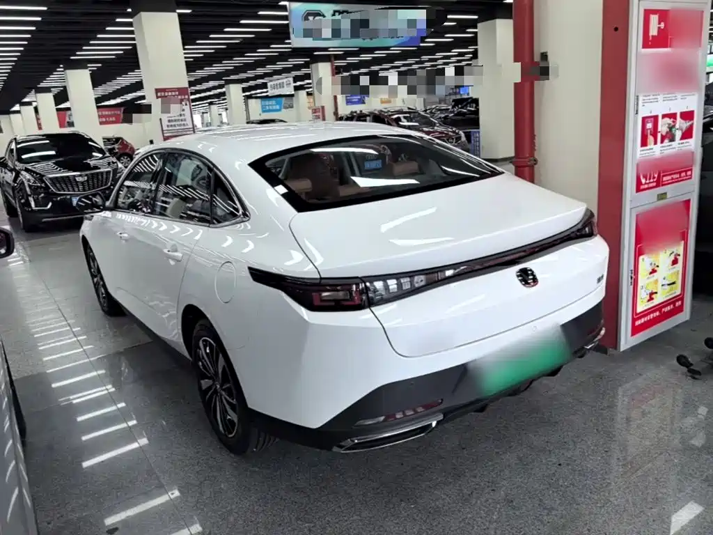 Changan Eado PHEV 2026 — фото 5