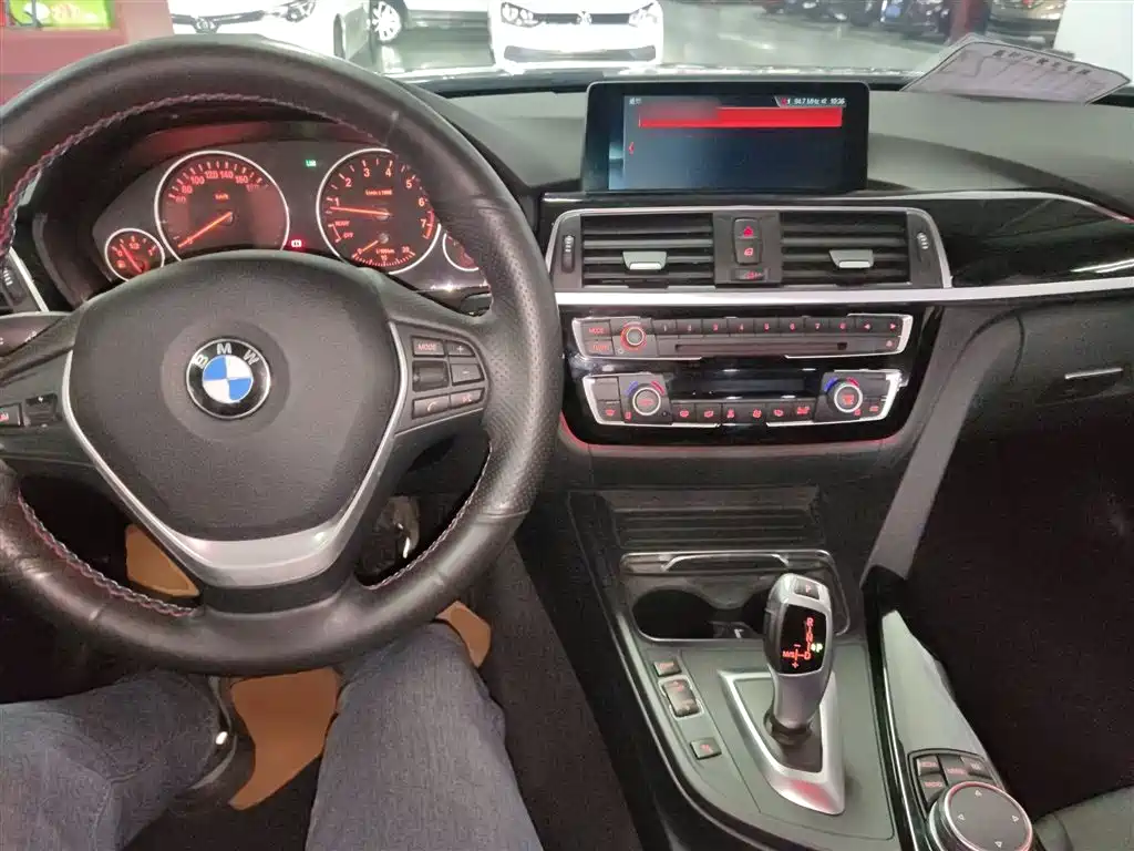 BMW 3 Series 2017 — фото 6