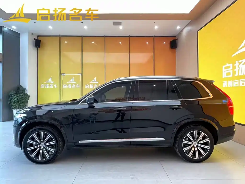 Volvo XC90 2025 — фото 3