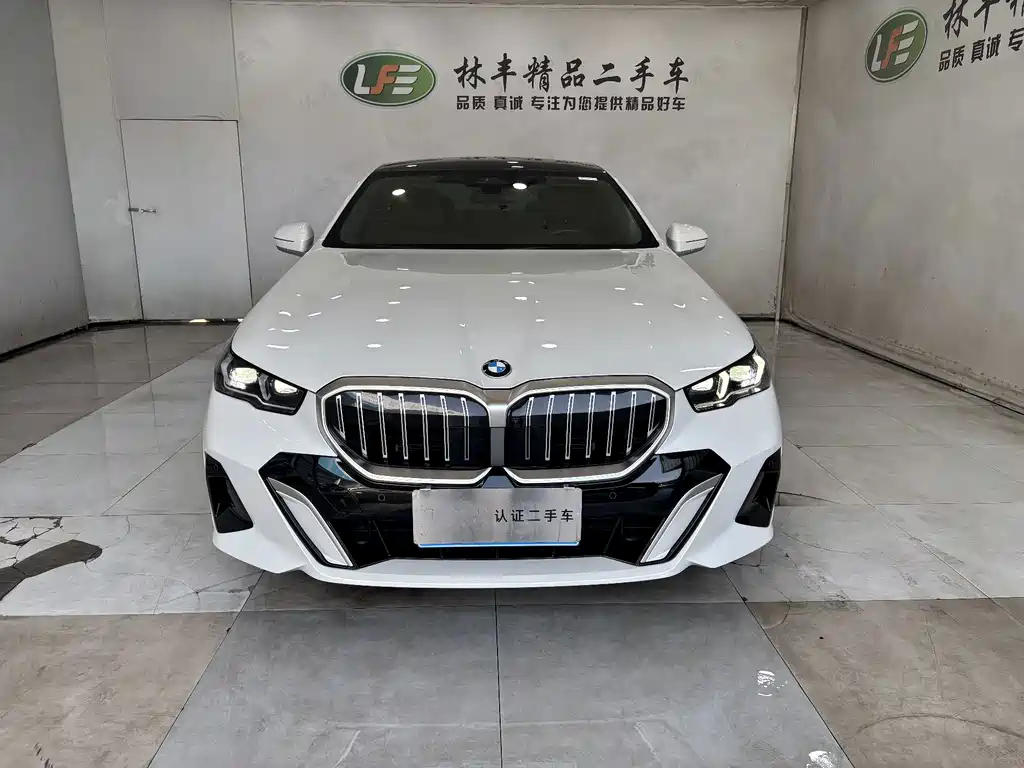 BMW 5 Series 2024