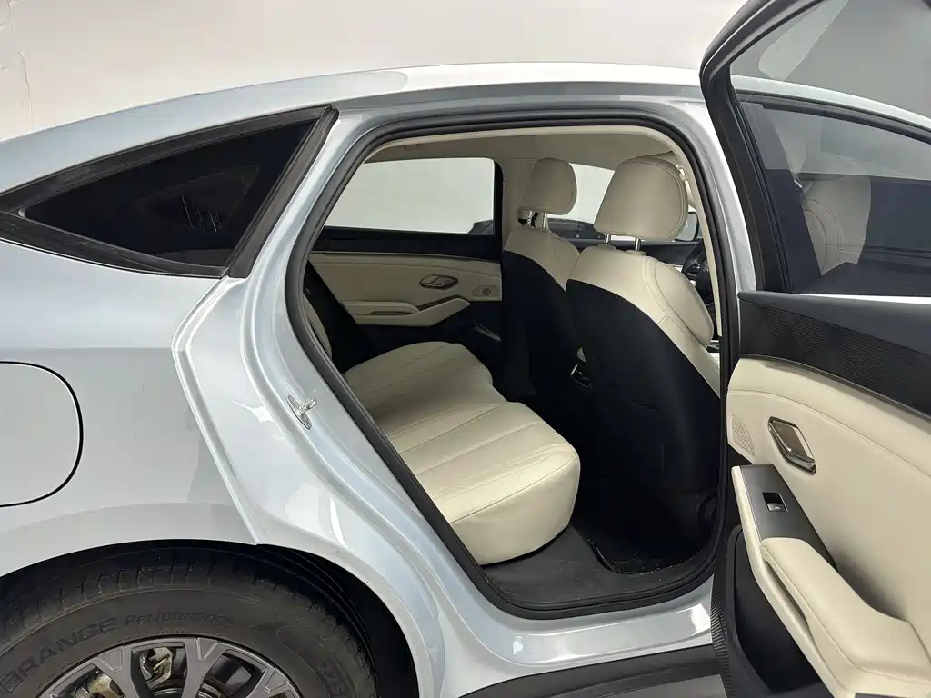 BYD Qin L 2024 — фото 12